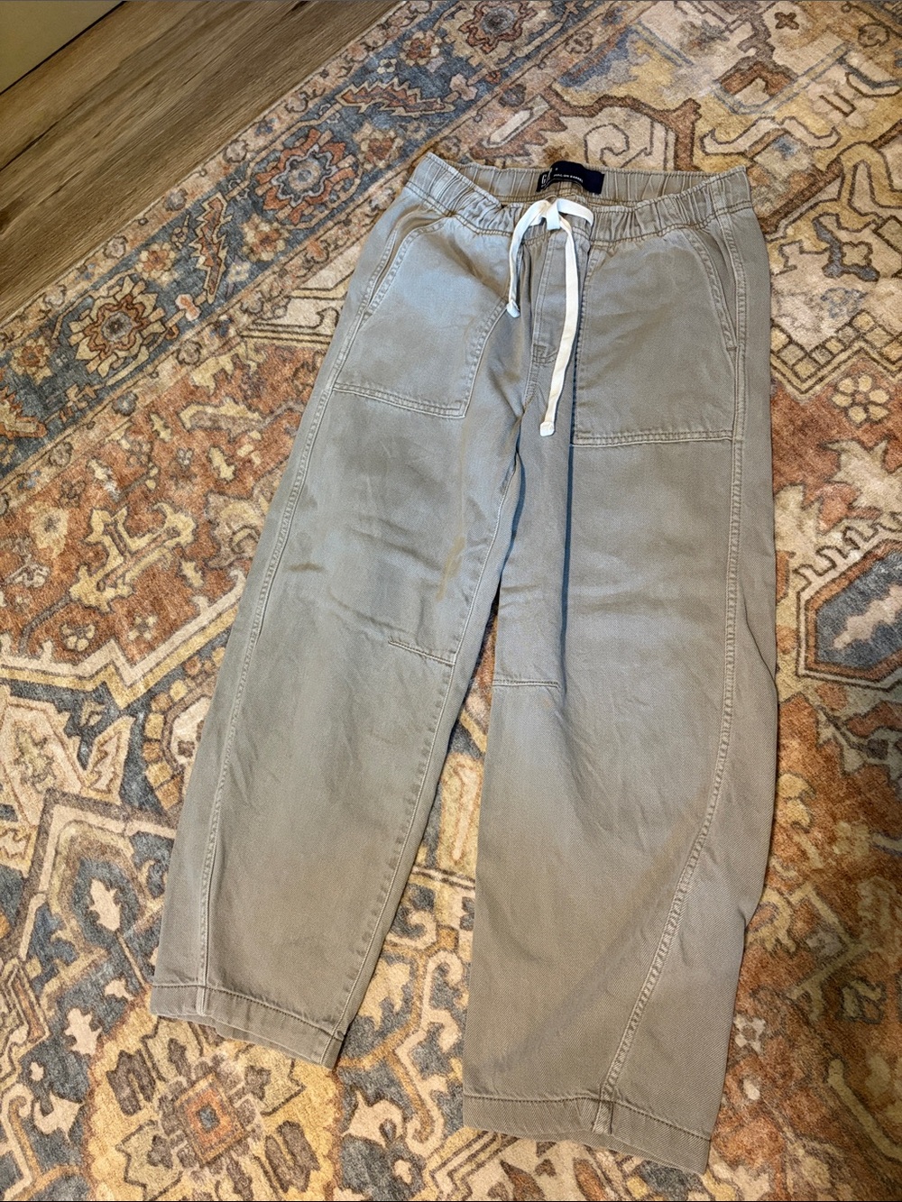 Women’s Gap Barrel pants- Gray